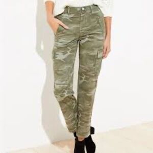 LOFT camo skinny pants Size 8 Green camo